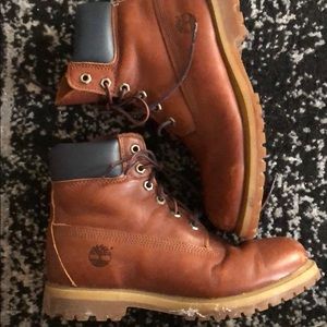LAST CALL: Timberland boots